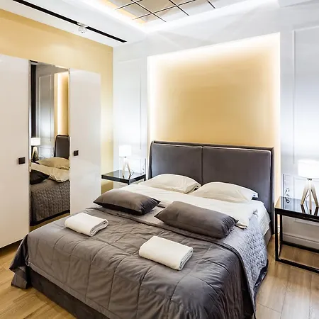 Royal Luxury On Tsehova 9 Apartamento