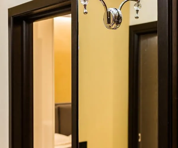 Royal Luxury On Tsehova 9 شقة