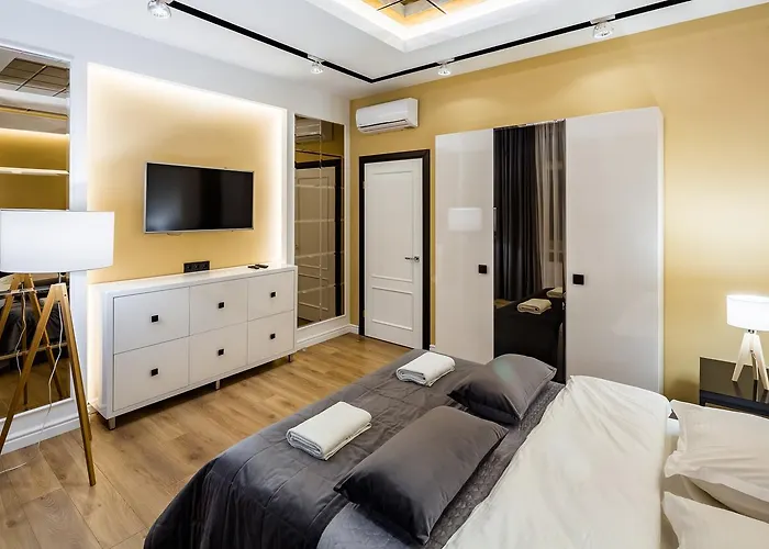 Royal Luxury On Tsehova 9 Apartament